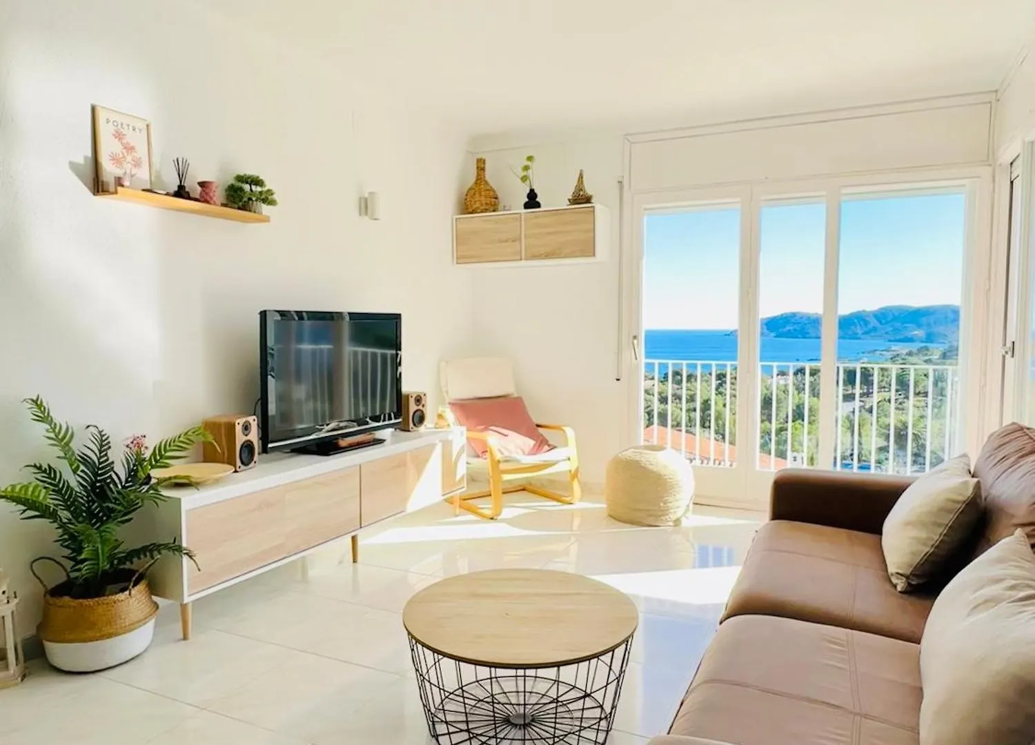 Apartamento Con Vistas Llanca Spain