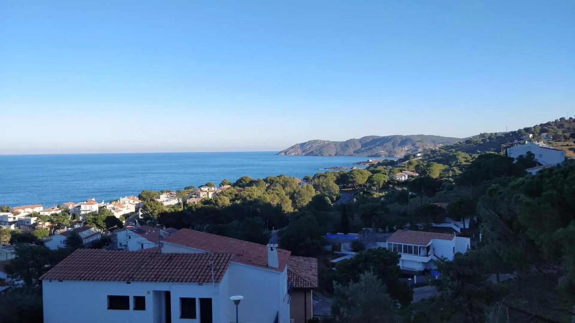 Apartamento Con Vistas Llanca Apartment